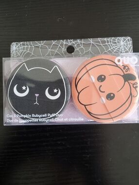 Quo Beauty Cat & Pumpkin Rubycell Puff Duo - Black and Orange Makeup Sponge